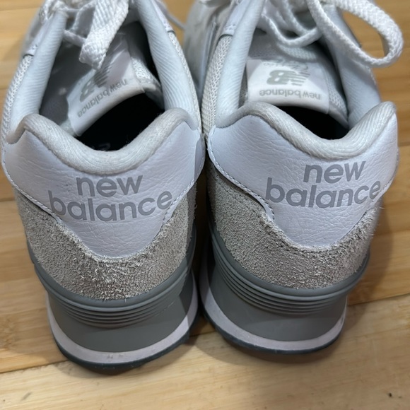 New Balance Shoes - Picture 6 of 6